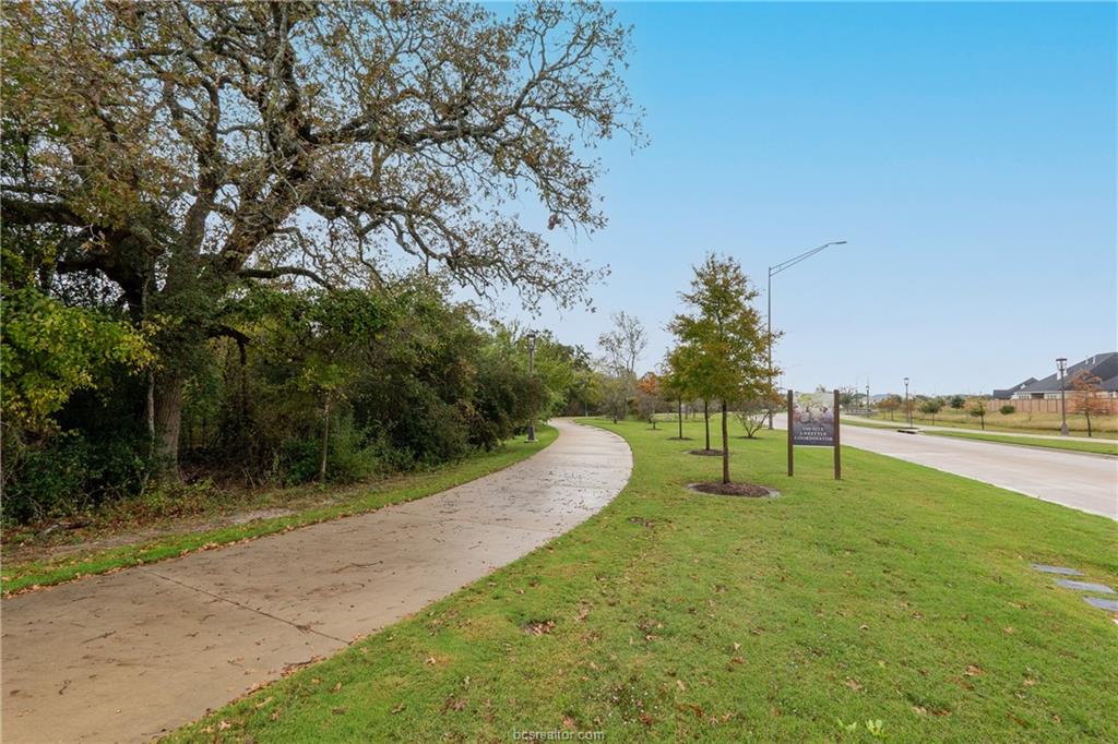 4804 Fox Glove Court