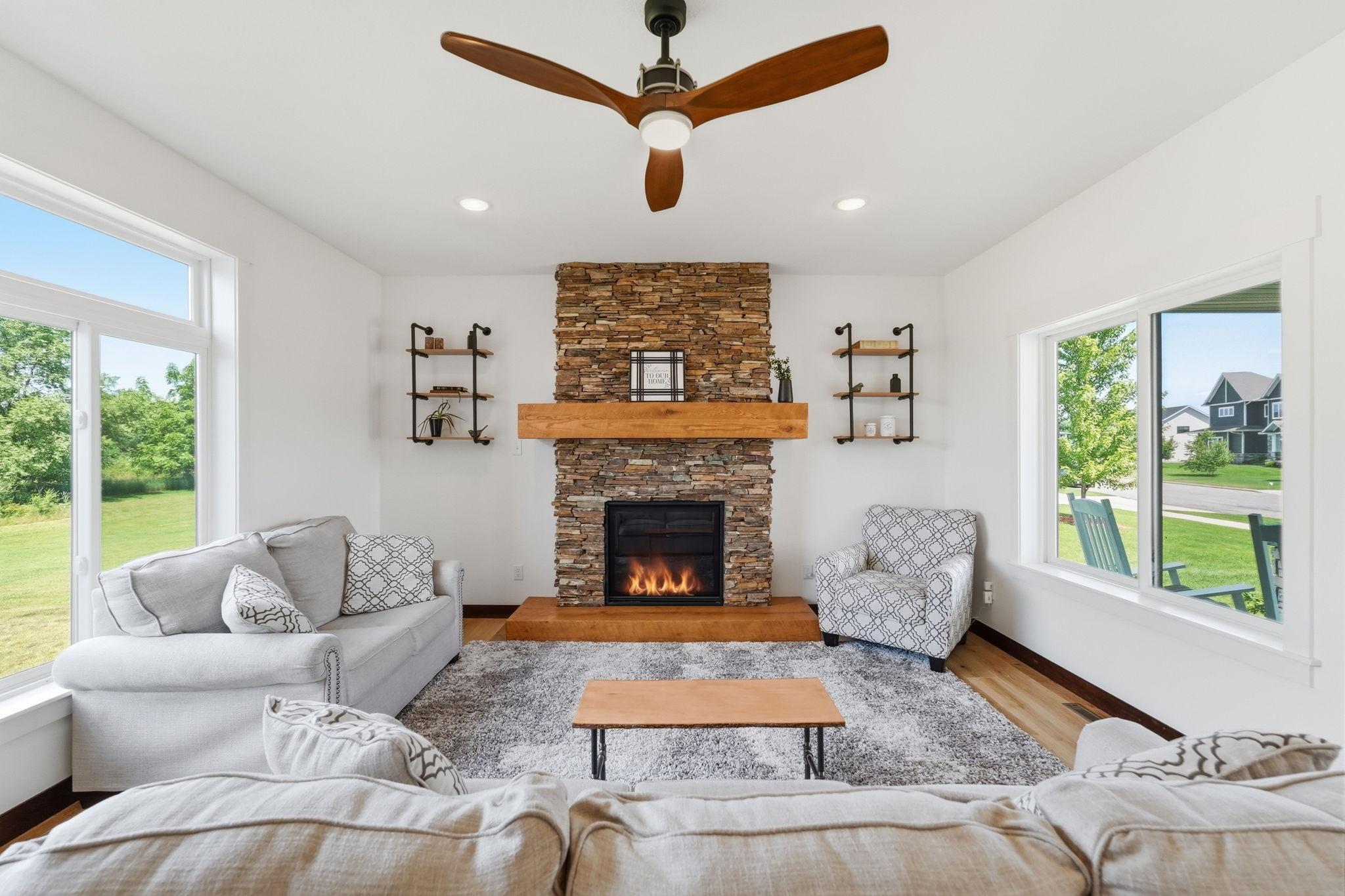 2022 Sandstone Loop N