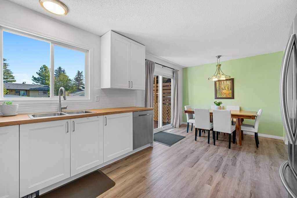 3 Falsby Place NE