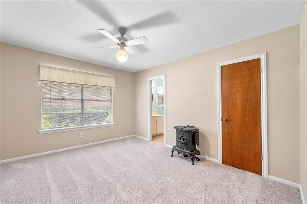 1101 Greenbriar Lane