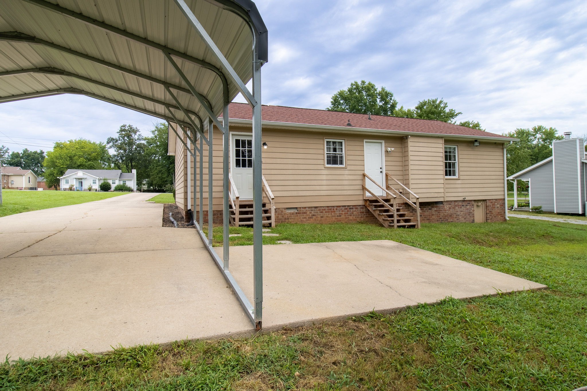 409 Sunnybrook Dr