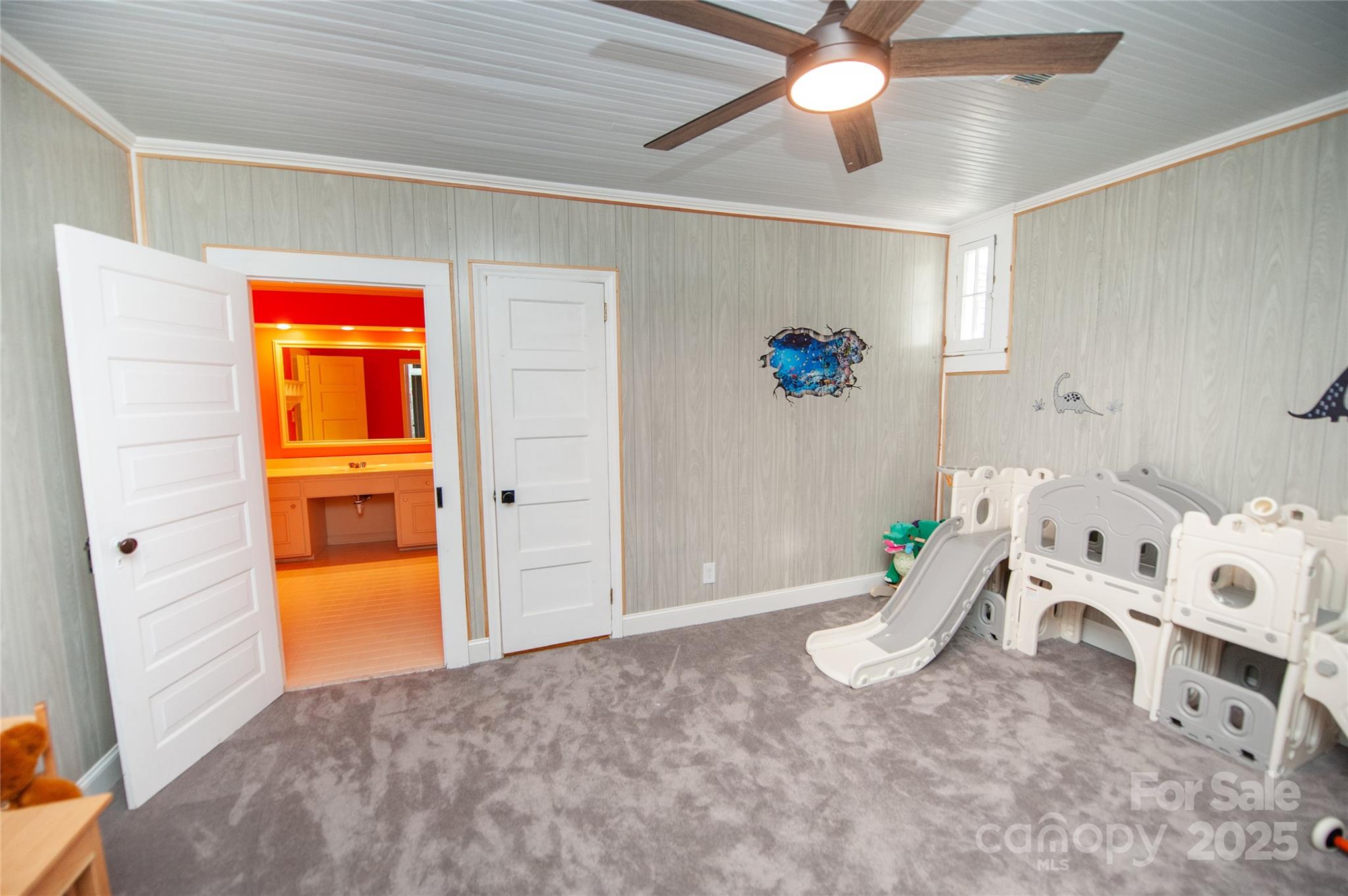 447 N Washington Street