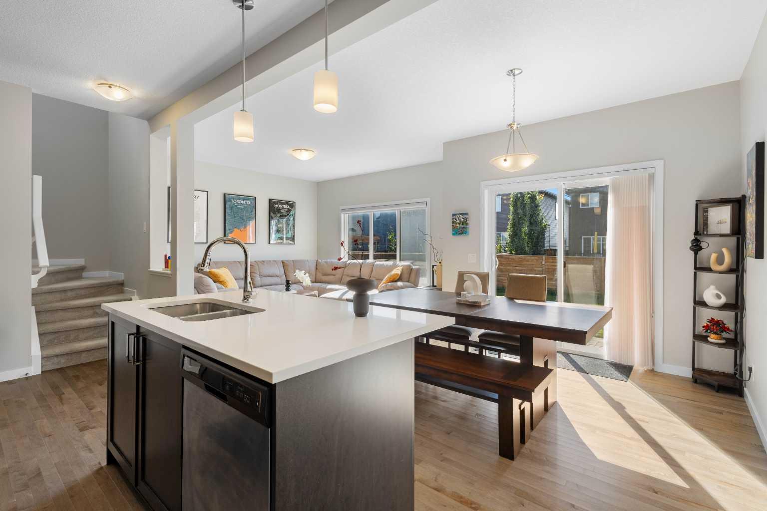 33 Walcrest Way SE
