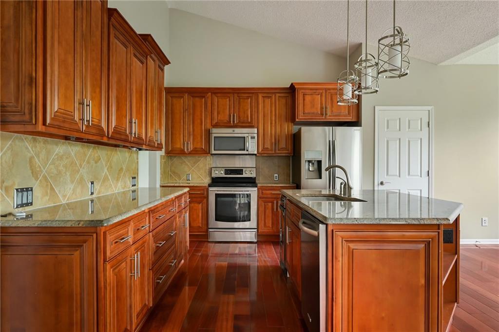 9201 N Charlotte Court