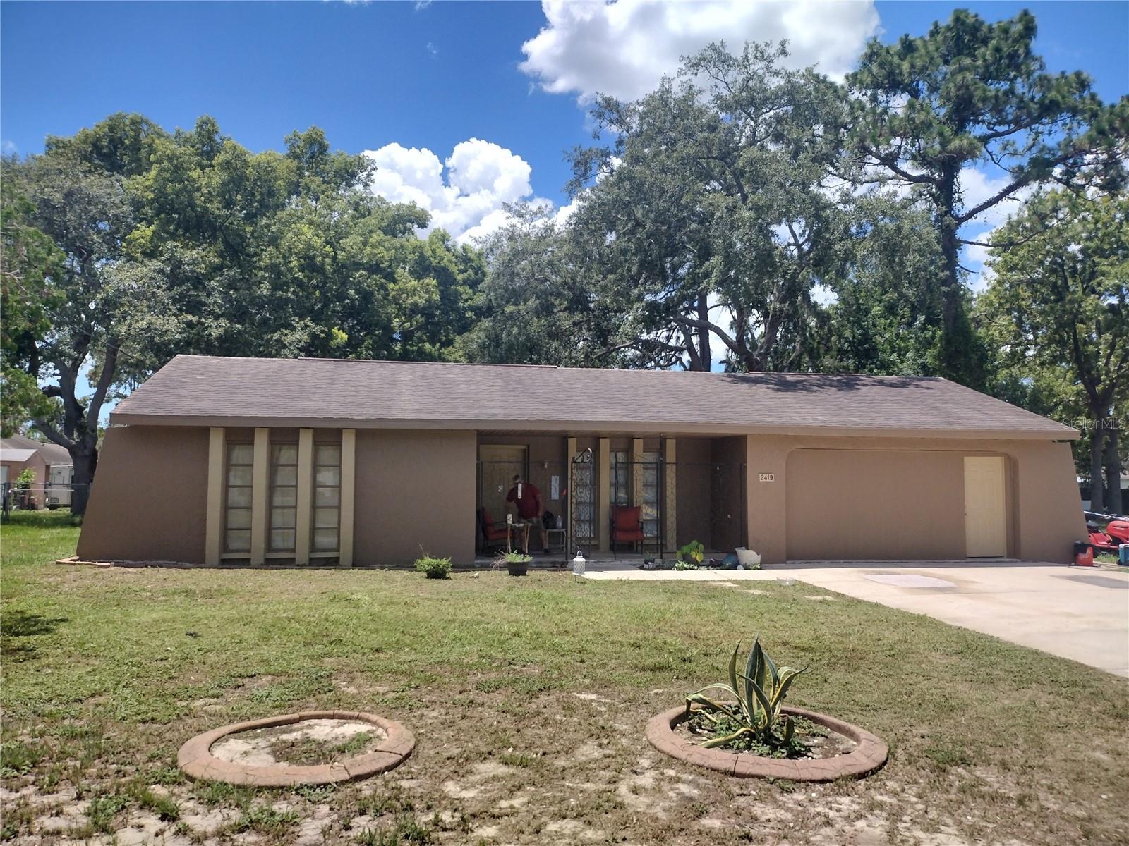 Very well maintained 3/2, with gorgeous fireplace, fresh paint, huge backyard for entertaining family and friends!! PLUS an additional room for whatever your needs!! Schedule your showing today!!!