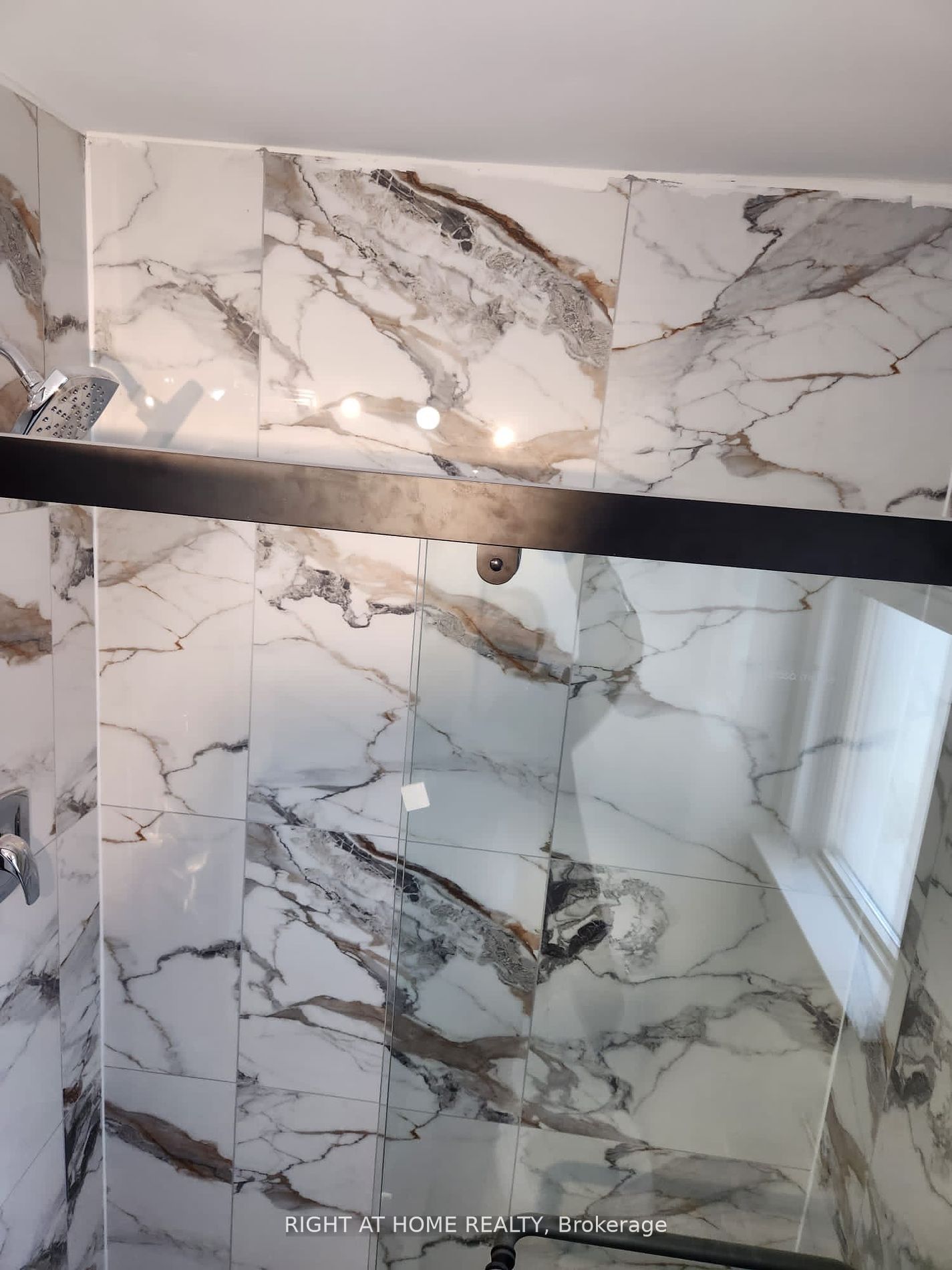 4 Stanley Crt (Upper)