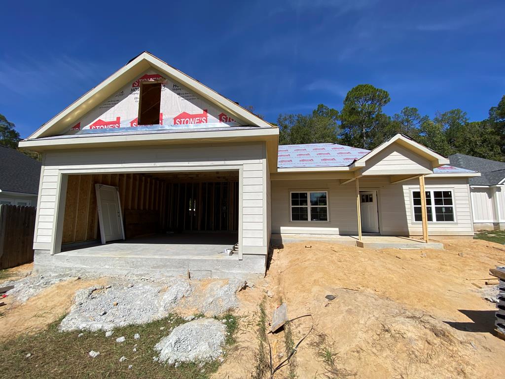 This is a new construction in popular Stonybrook subdivision. Buyer can still pick out paint colors and flooring if contracted soon. Floorplan with three bedrooms and two baths, is family friendly with lots of light streaming through the plentiful windows. Living is easy in this low maintenance home.