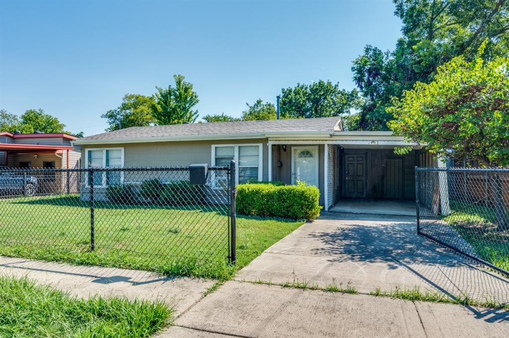 Welcome to this charming single-story home, perfect for first-time buyers, investors, or those looking to downsize. Featuring great curb appeal, this property offers a spacious fenced front yard, a covered carport, and a welcoming front entry. Large windows across the front of the home provide an abundance of natural light, creating a bright and inviting atmosphere inside.

The low-maintenance landscaping and mature trees add comfort and privacy, while the extended driveway ensures convenient parking. Located in a well-established neighborhood, this home provides both comfort and accessibility with easy access to local shops, schools, and major roadways