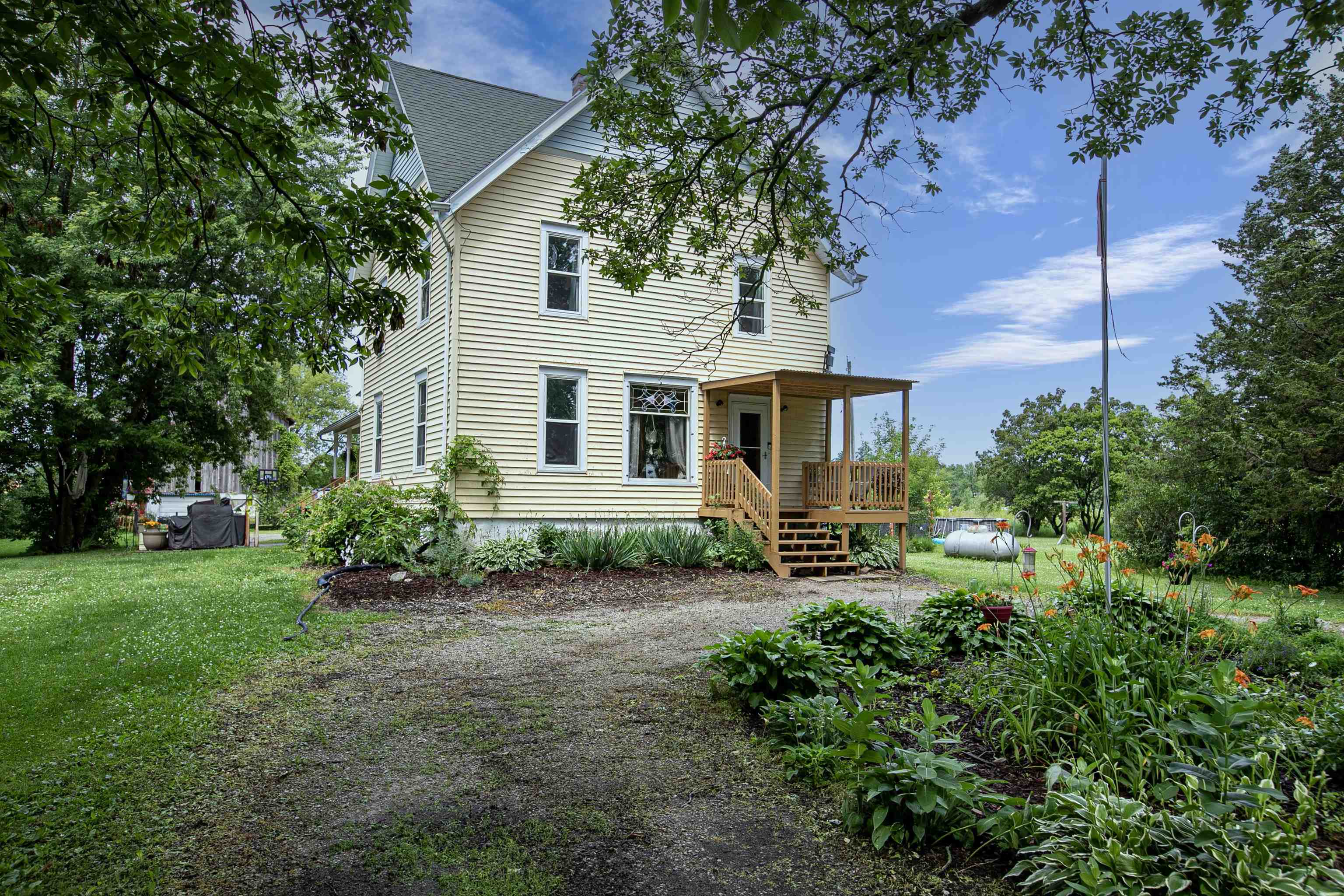 9511 Old Road