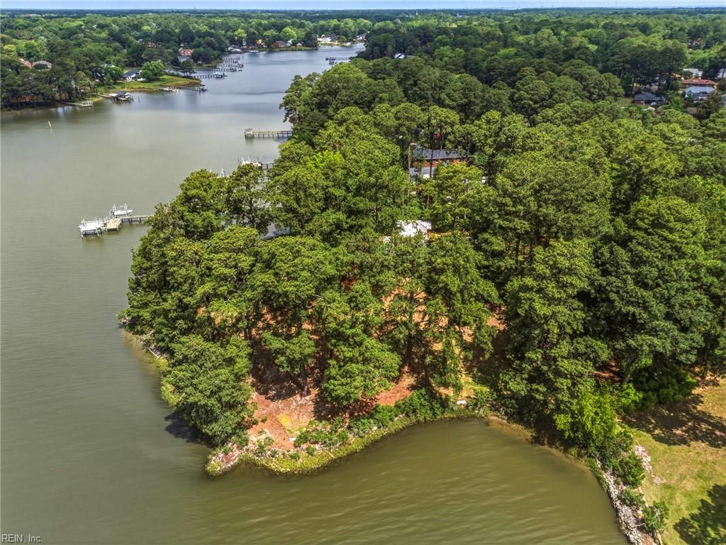 2736 Sterling Point Drive