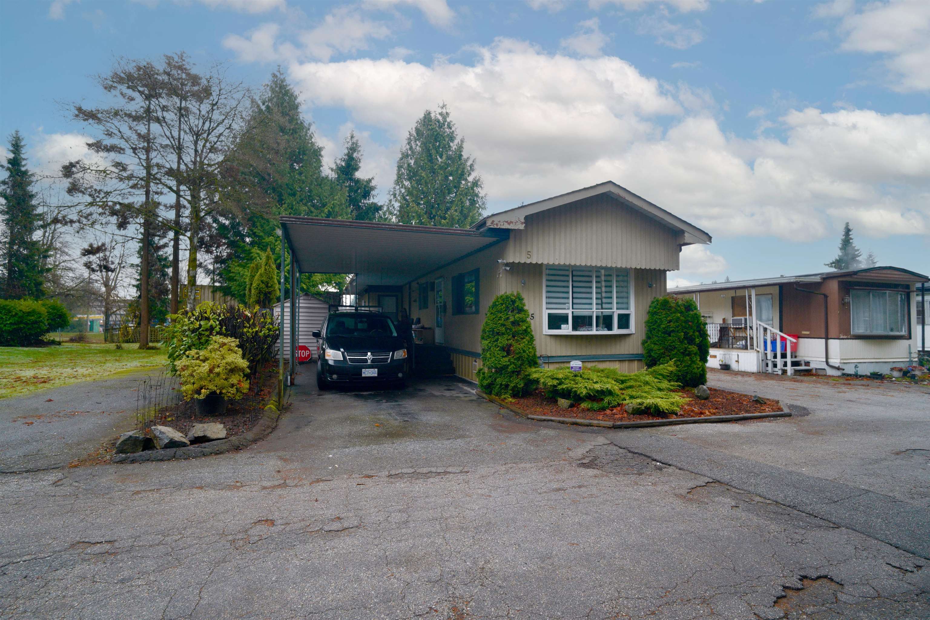 21163 Lougheed Highway 5