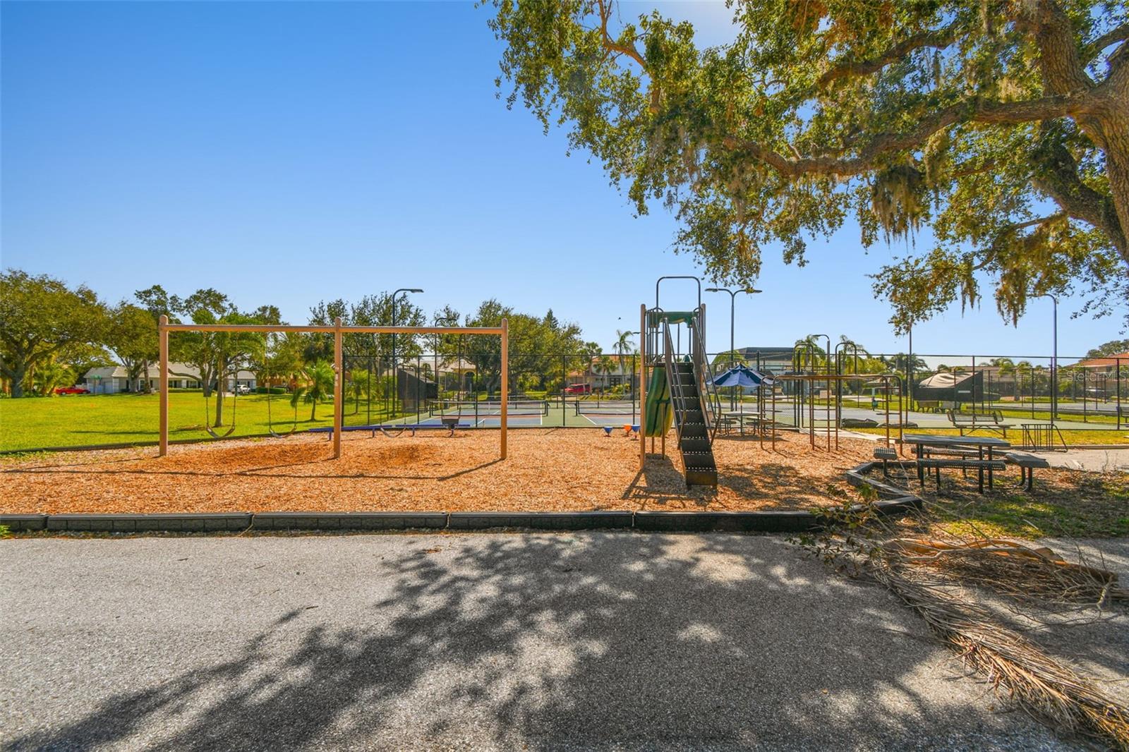 225 Harbor House Drive