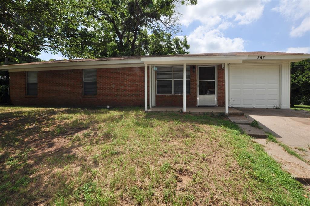 507 N Merrimac Street , Weatherford, TX, 