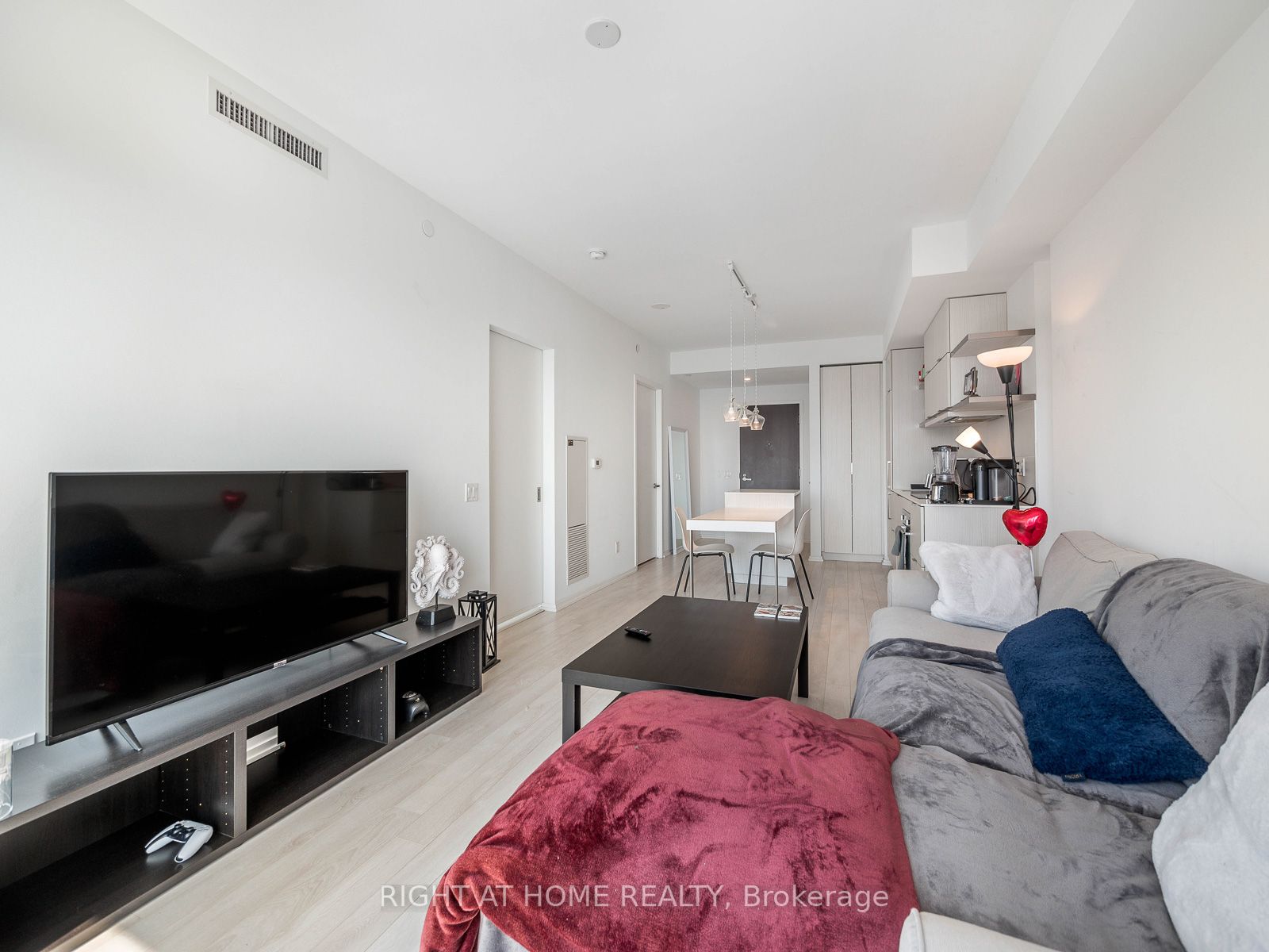 197 Yonge St 5607
