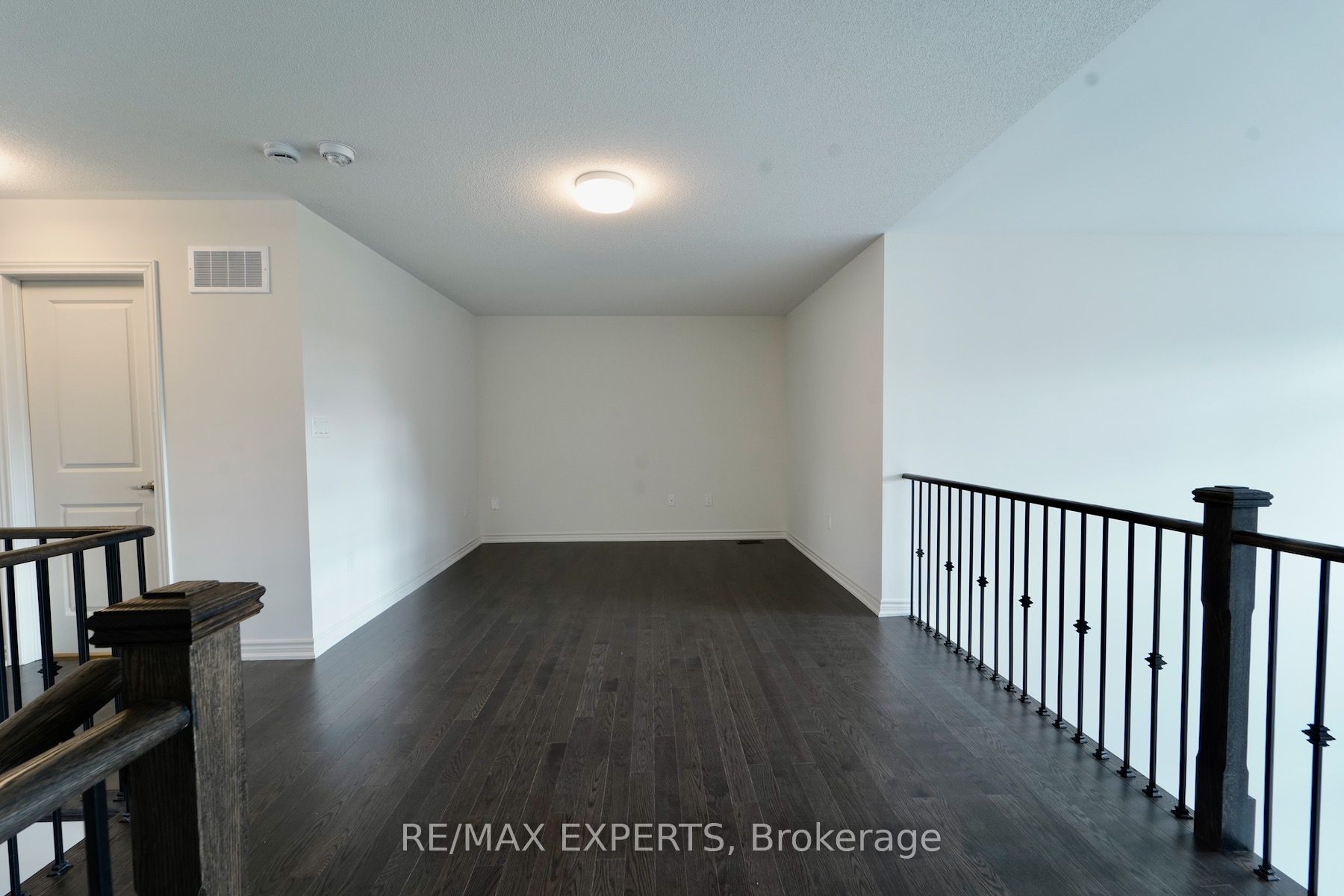 18 Mayapple St