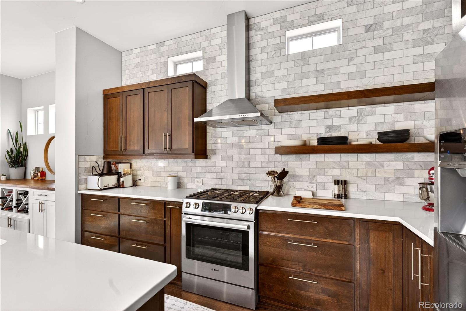 15554 W La Salle Avenue