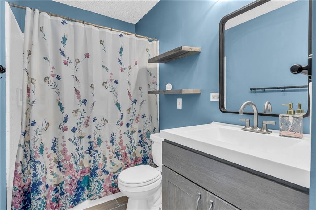 104 W Mcdonald Street