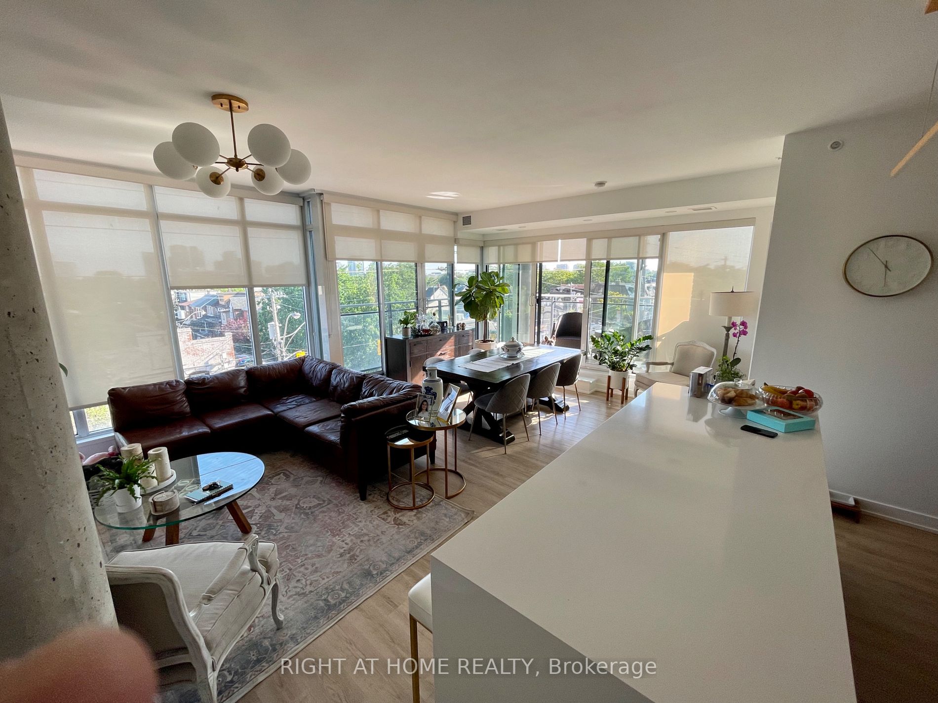 205 Manning Ave 310