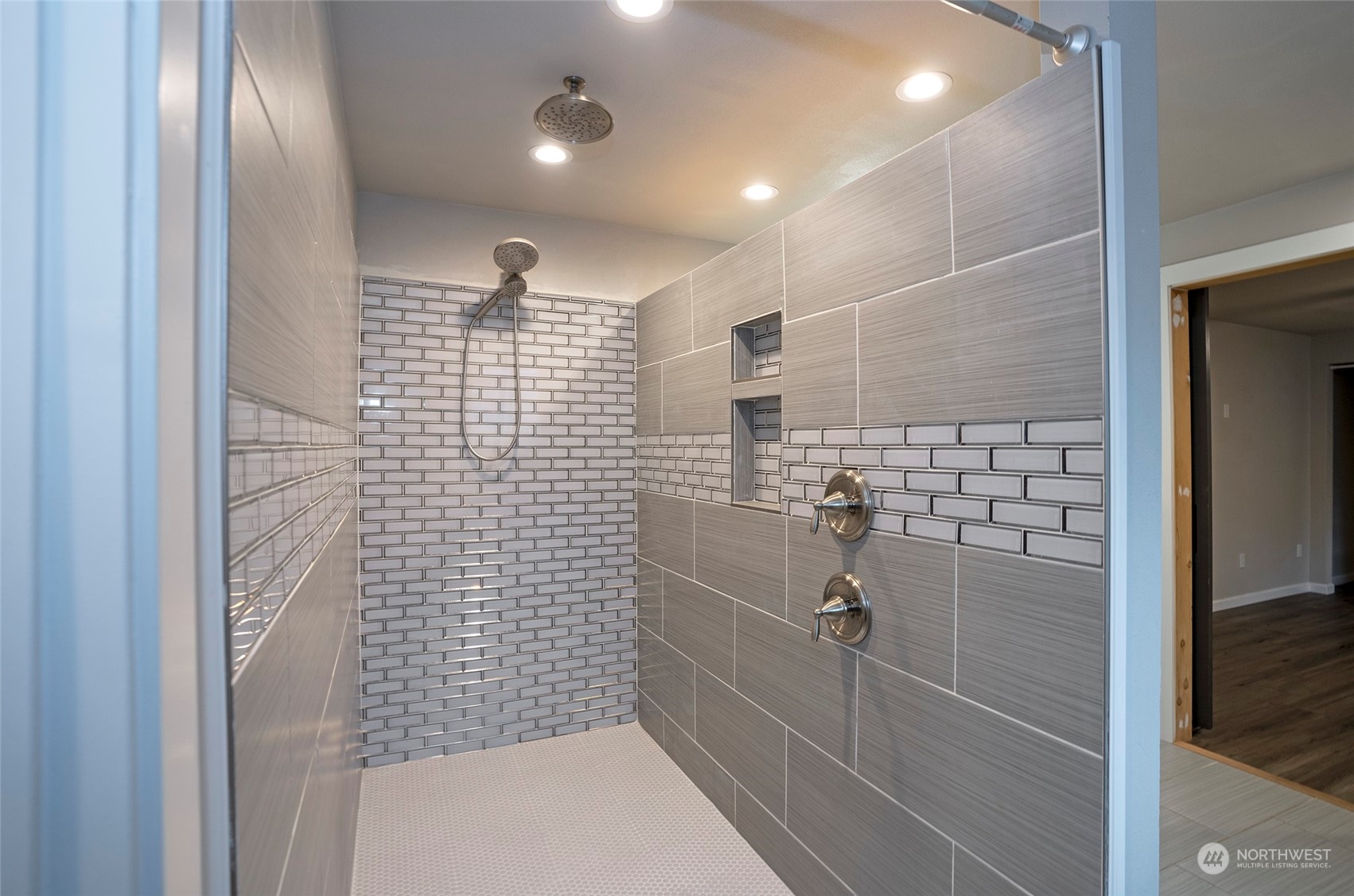 1017 E 59th