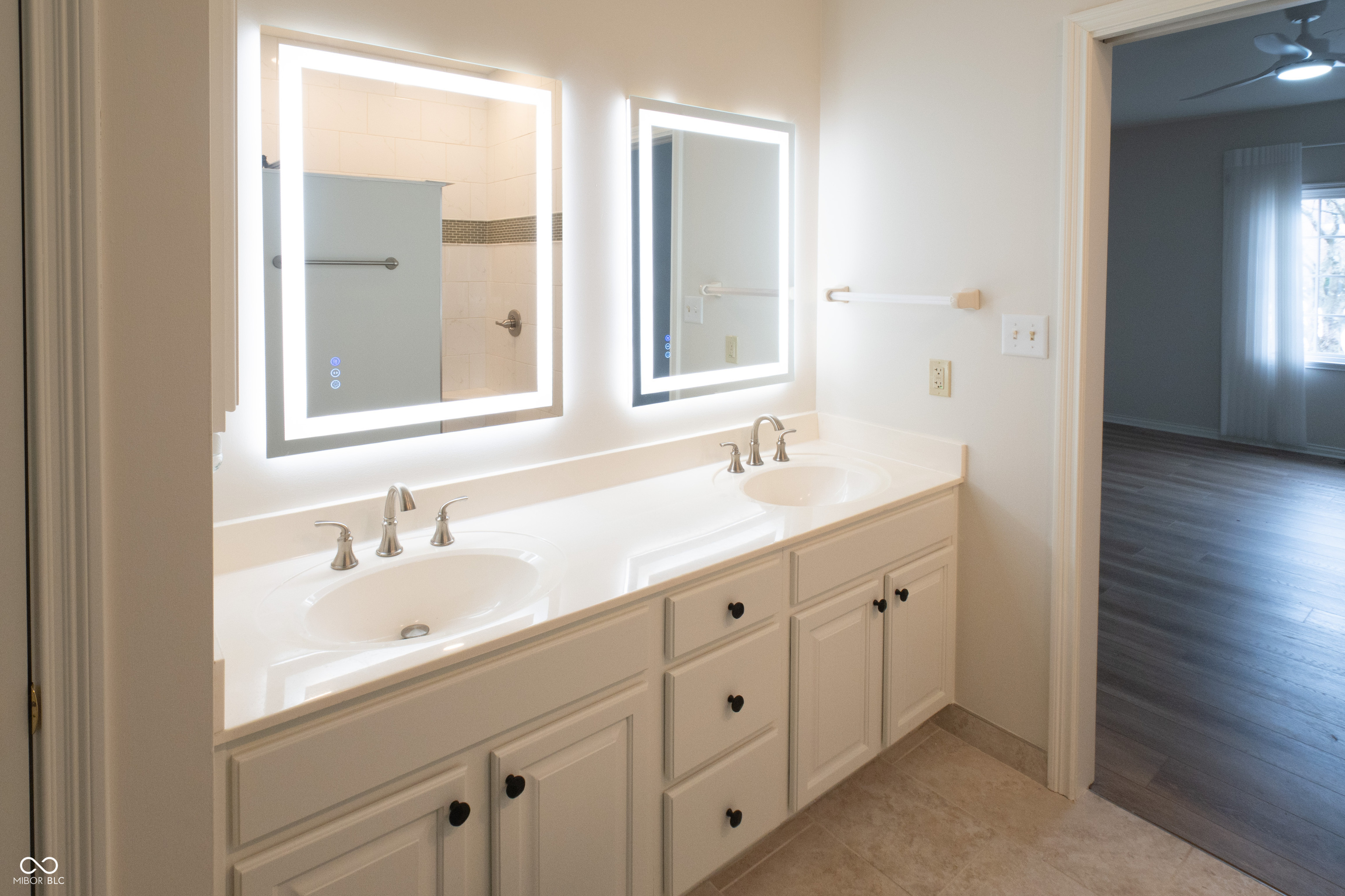 1701 Pathway Drive N