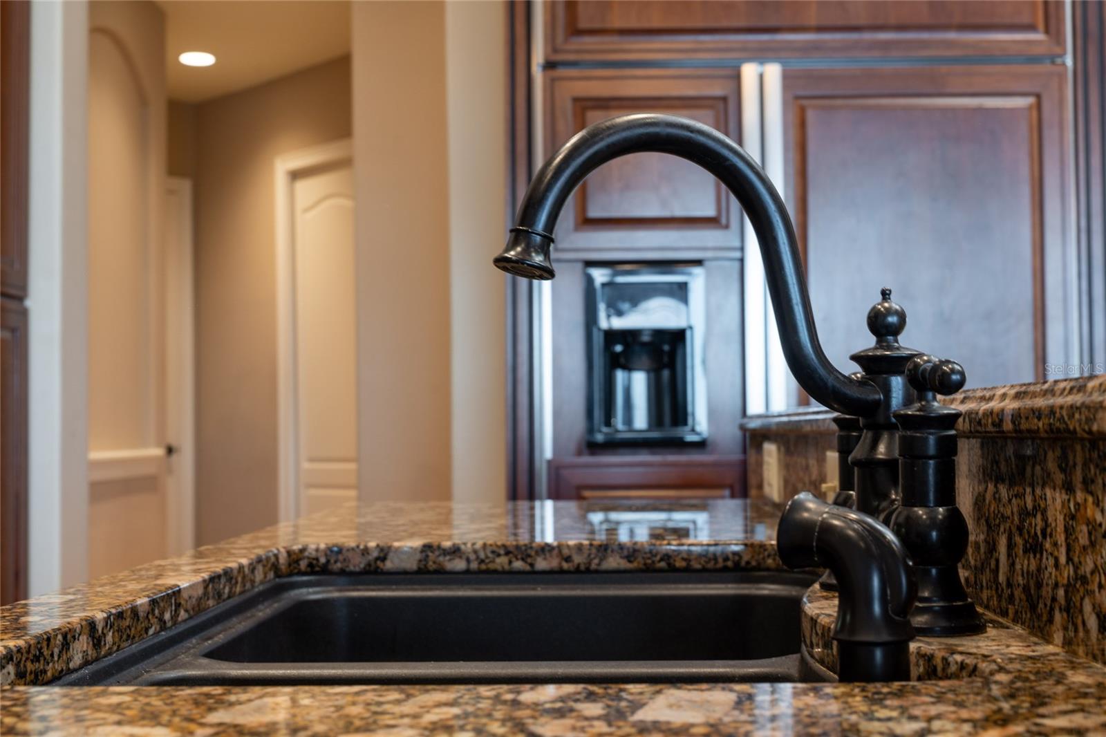 14616 Avenue Of The Rushes