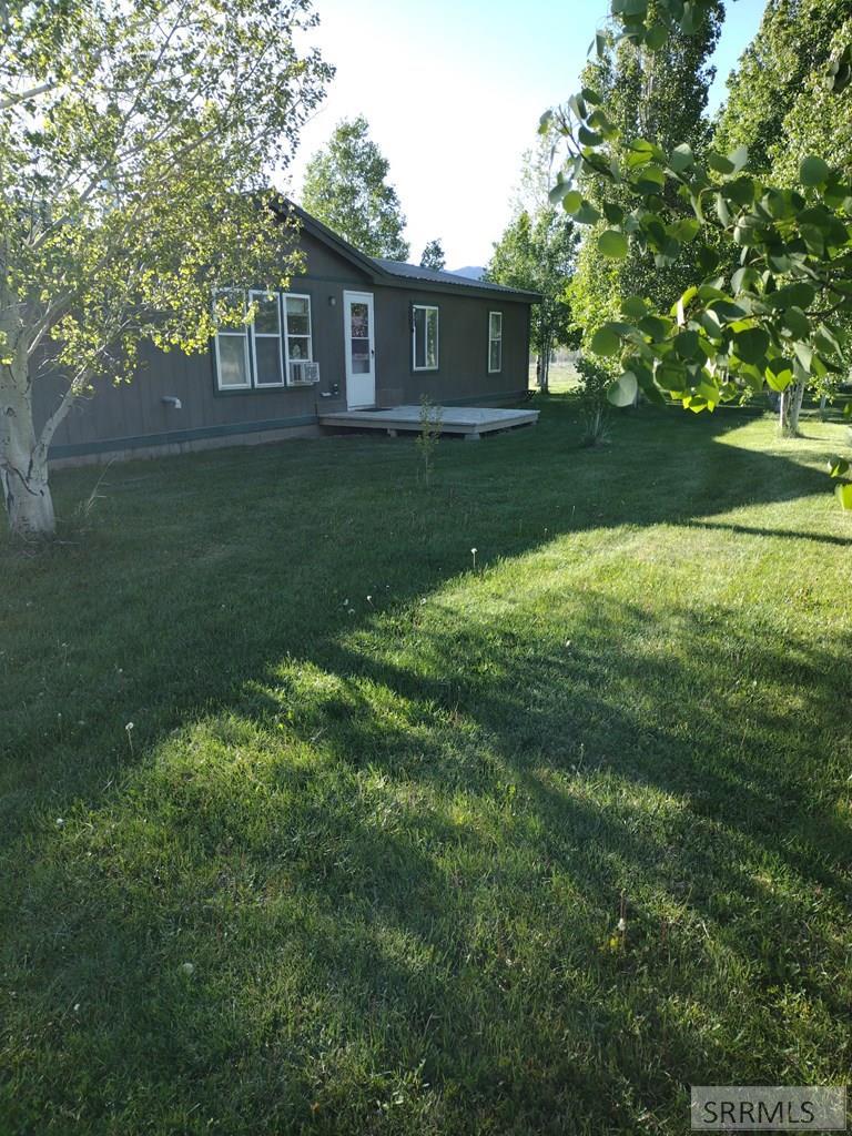 3195 N 3350 W