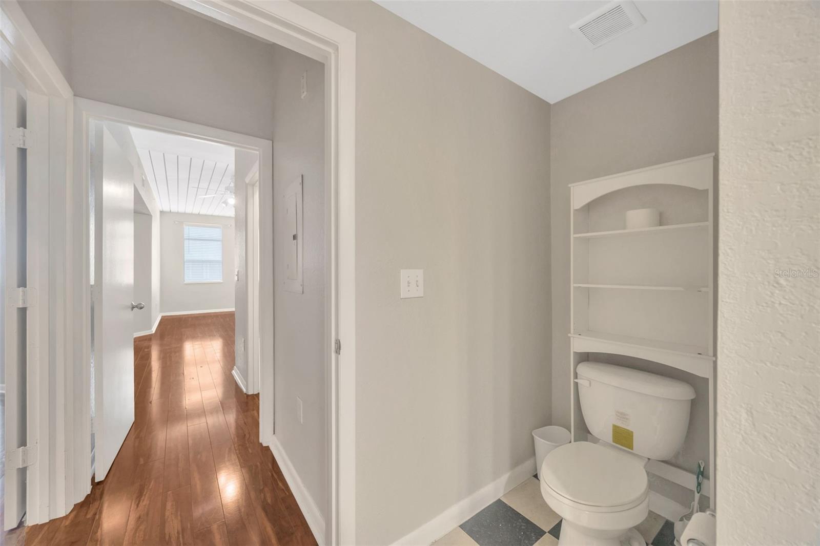 2320 W Azeele Street 317