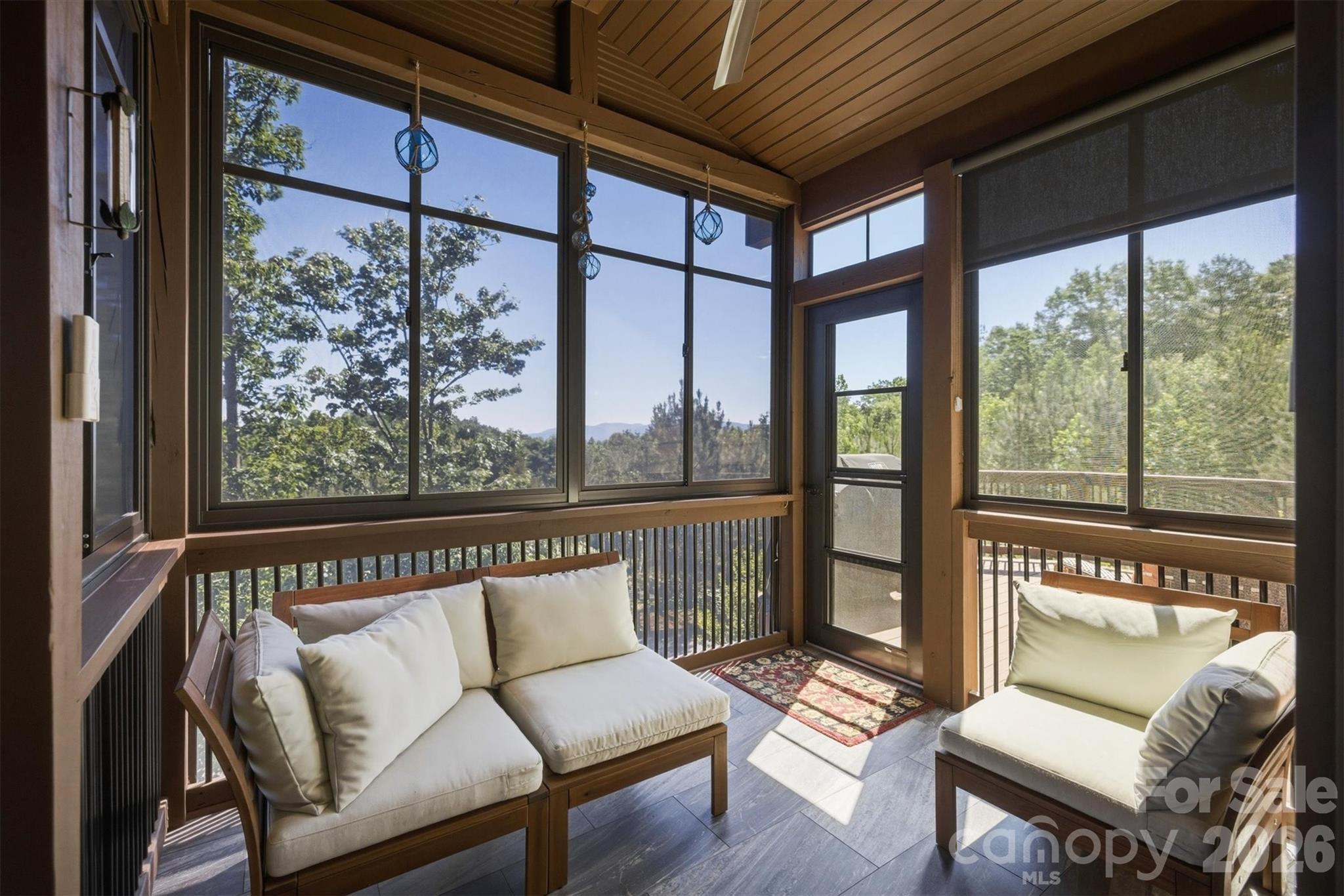 315 Lakeview Trail