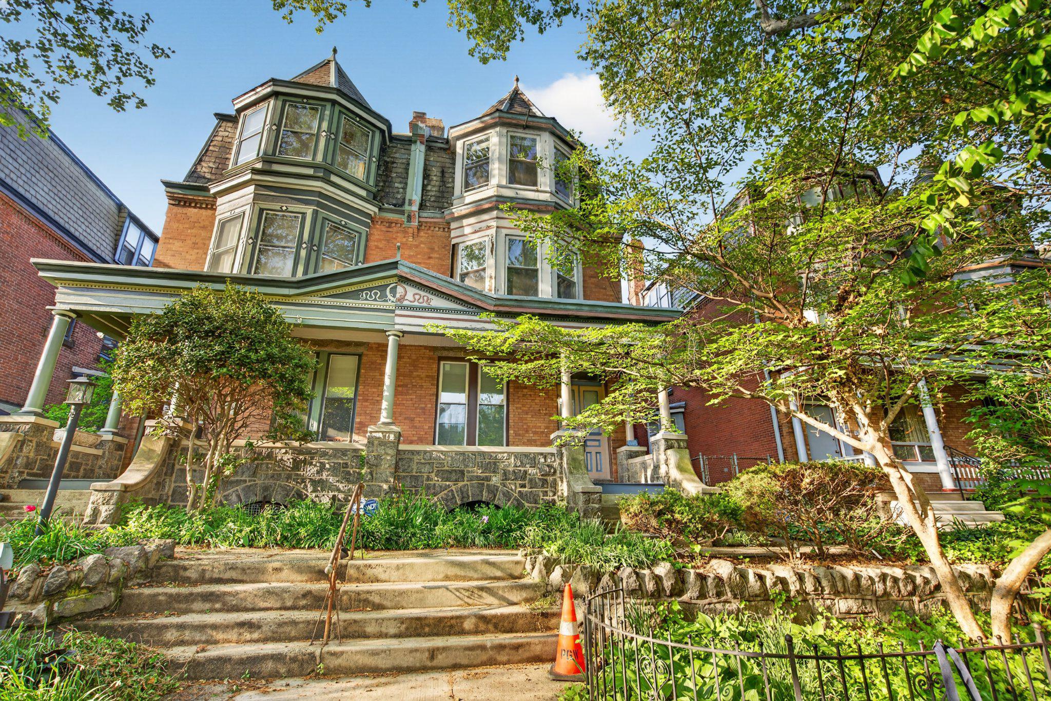 4733 Cedar Ave  