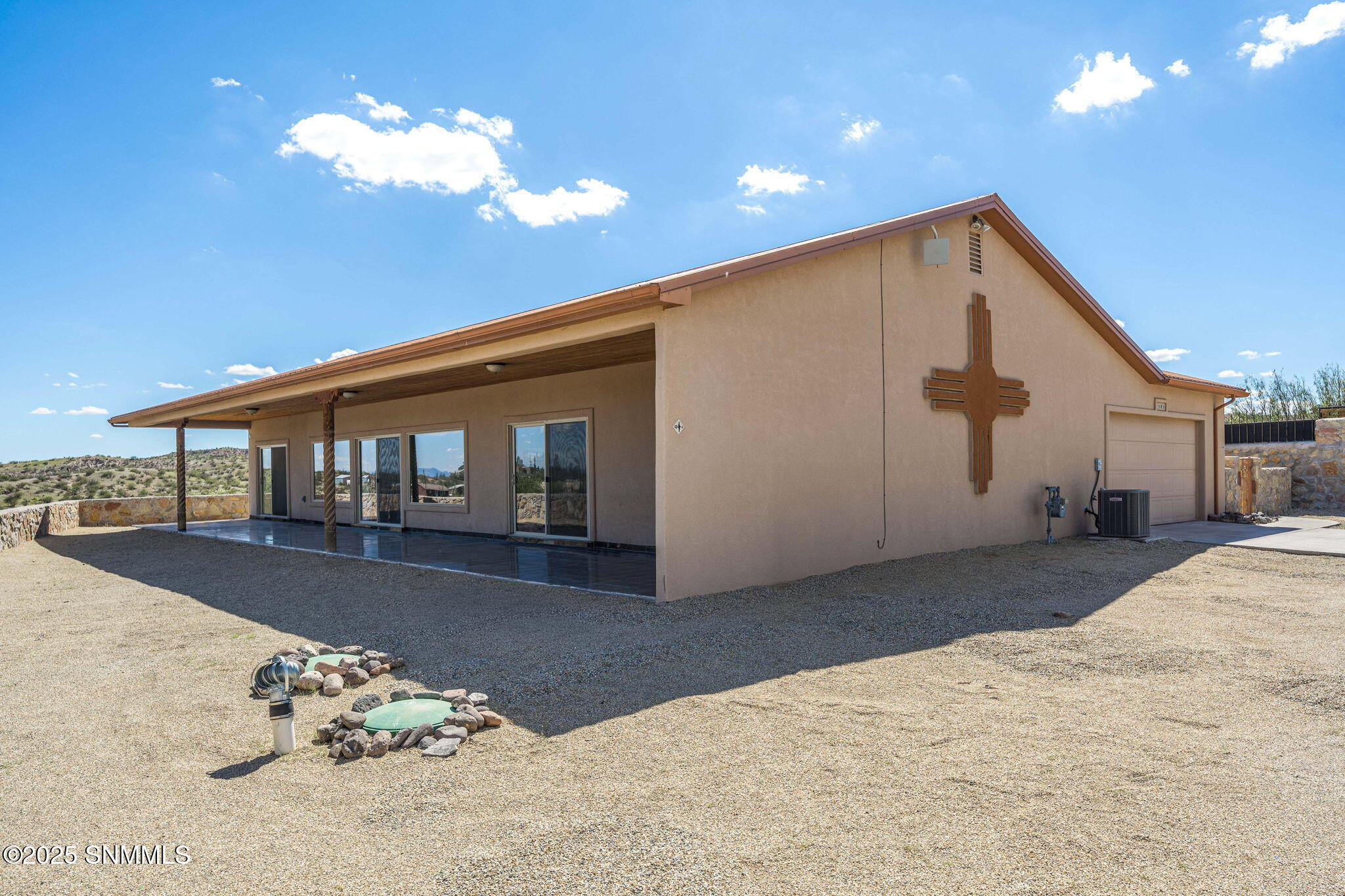 5585 Red Wolf Lane
