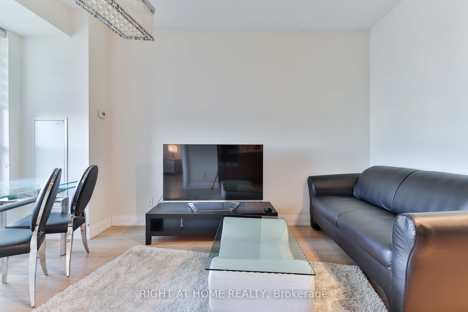 2 Anndale Dr 3103