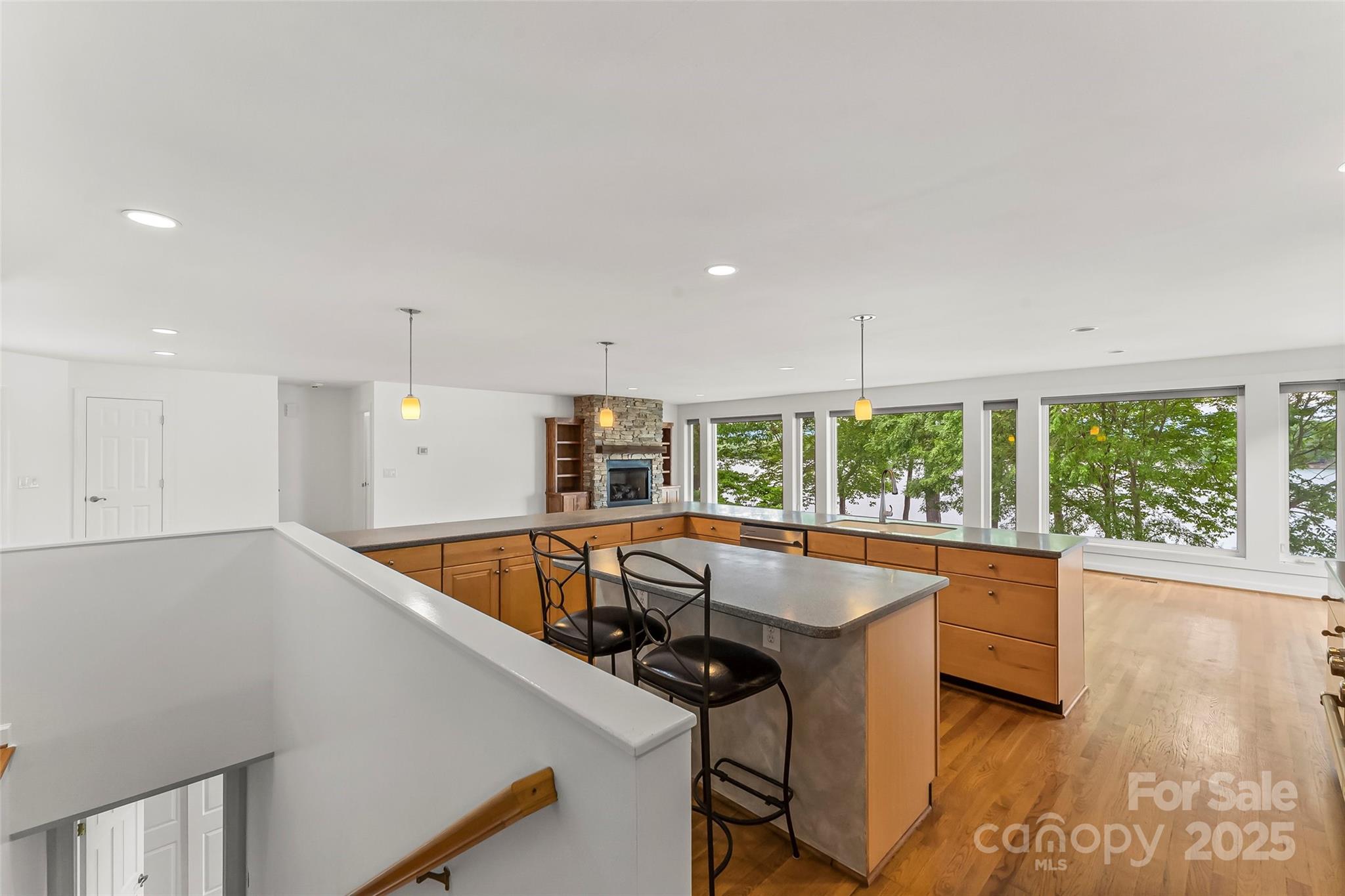 2218 Mallard Cove Drive