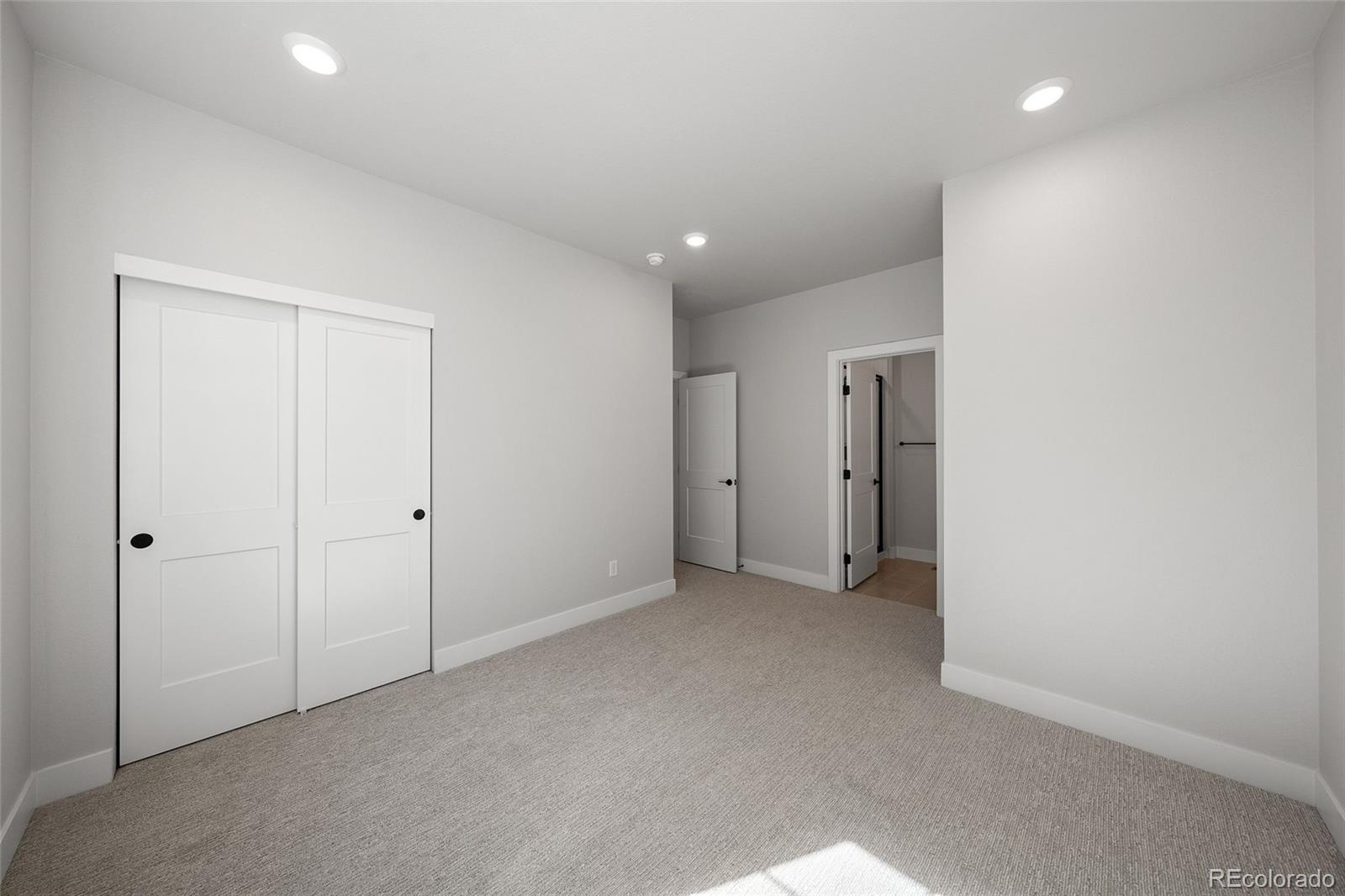 8652 Whiteclover Street