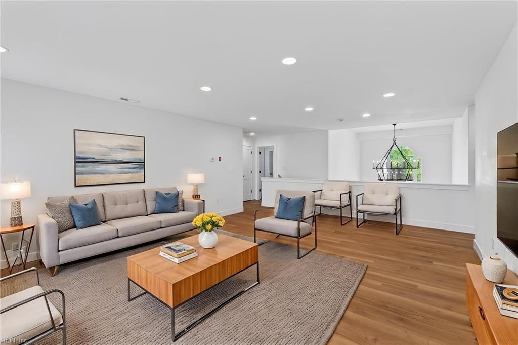 4533 Church Point Place