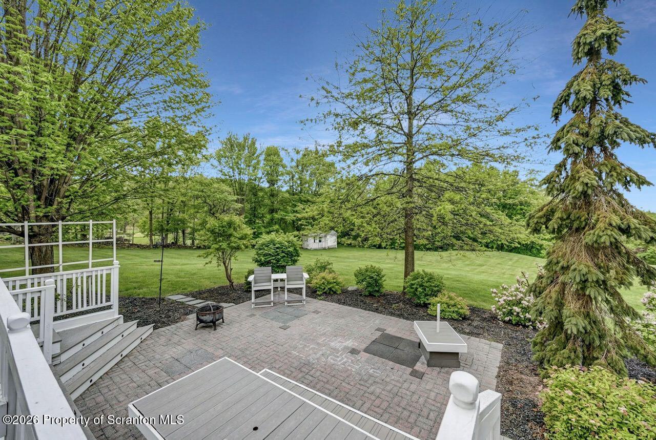 15 Longview Terrace