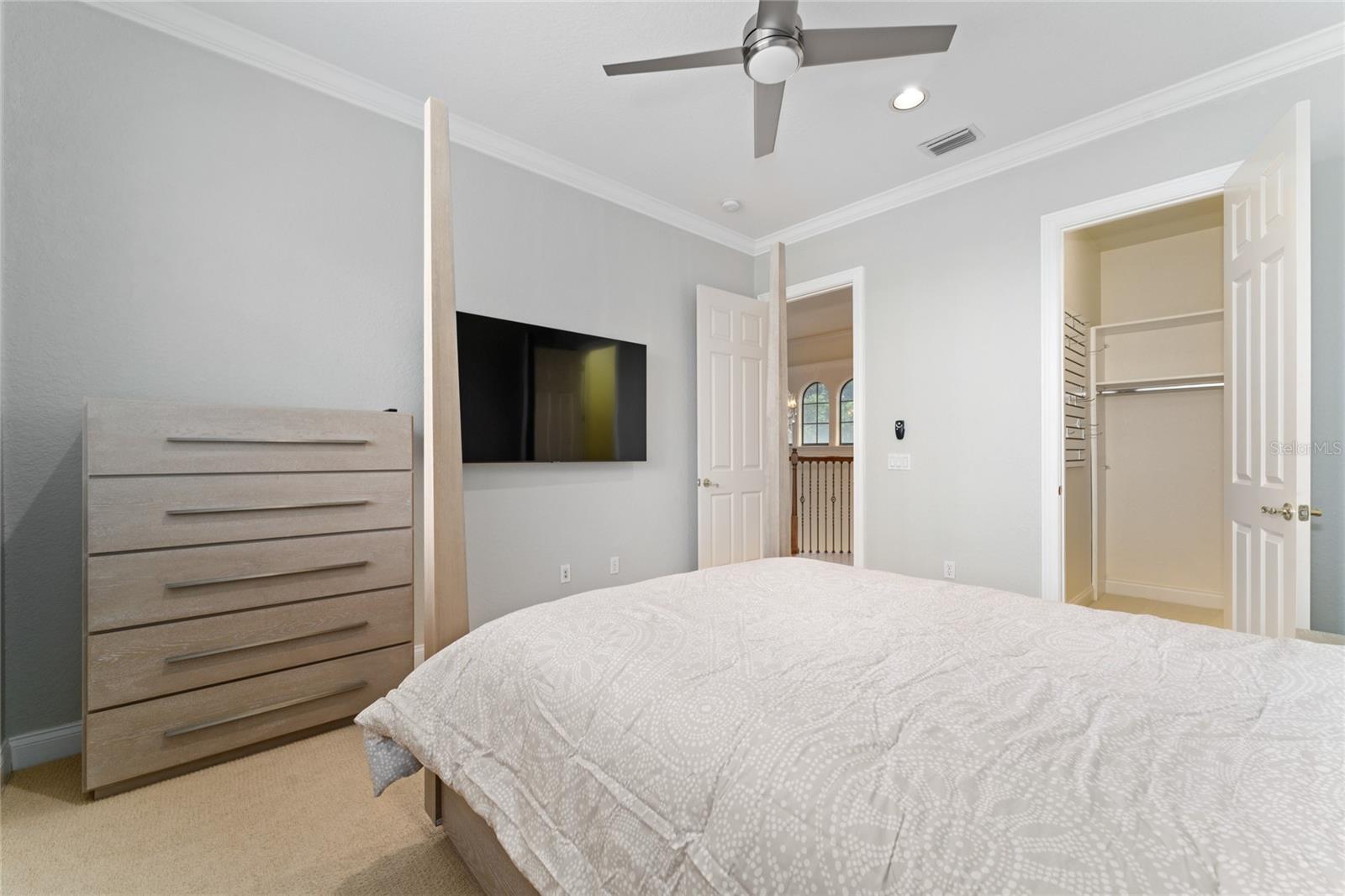 6221 Blakeford Drive