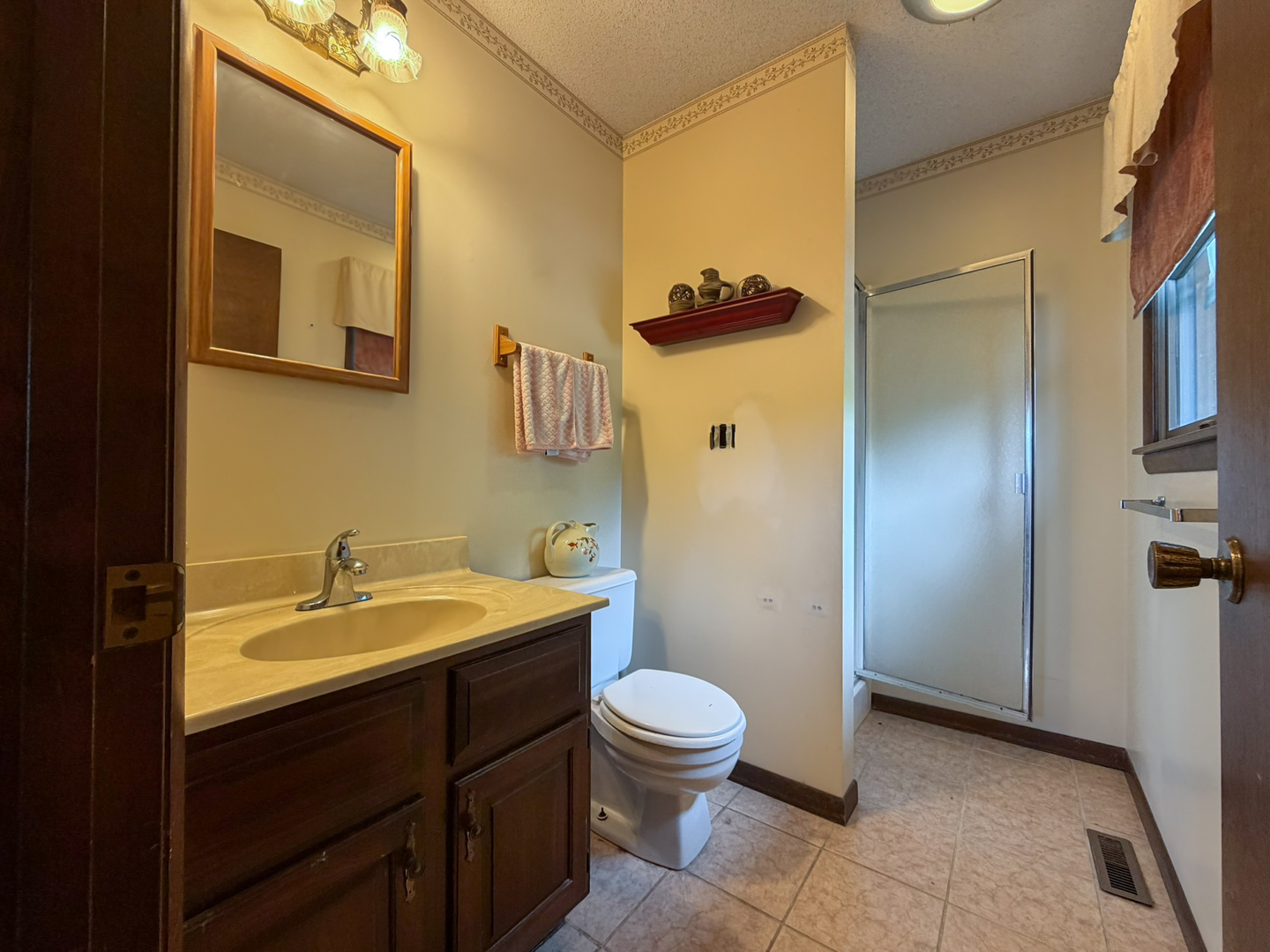 6607 Oak Ridge Lane