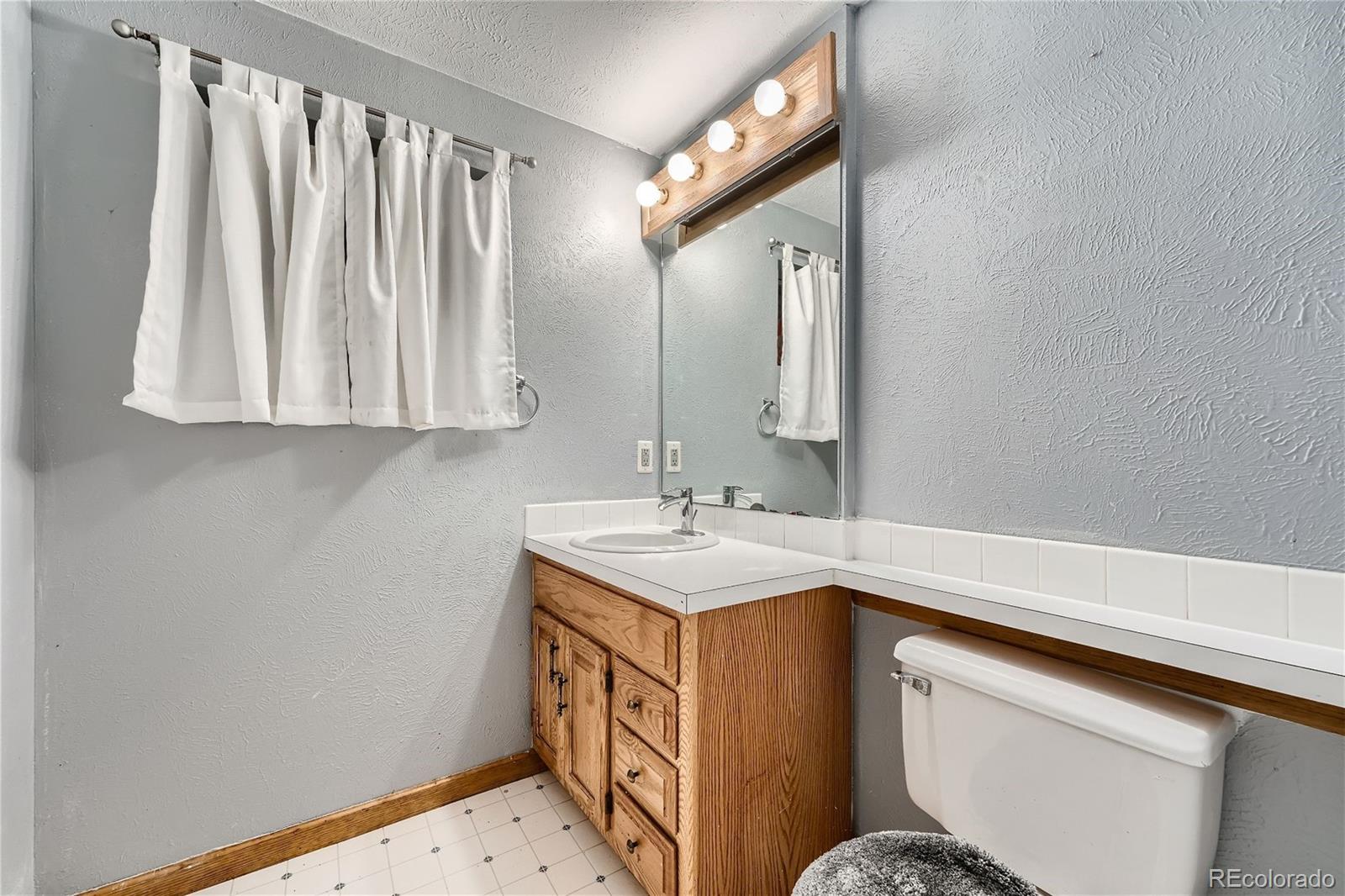 7979 S Jasmine Circle