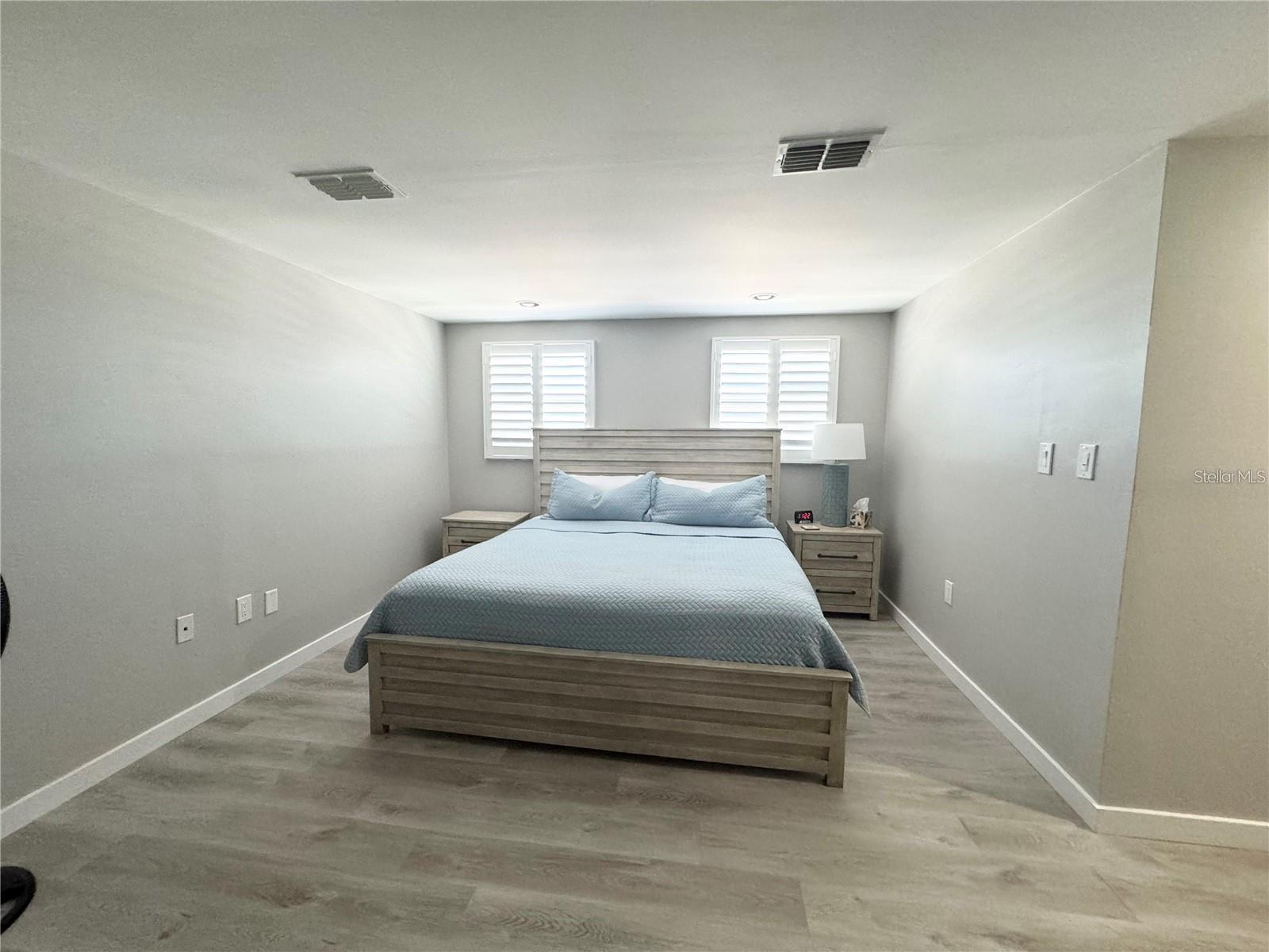 1255 Tarpon Center Drive 612
