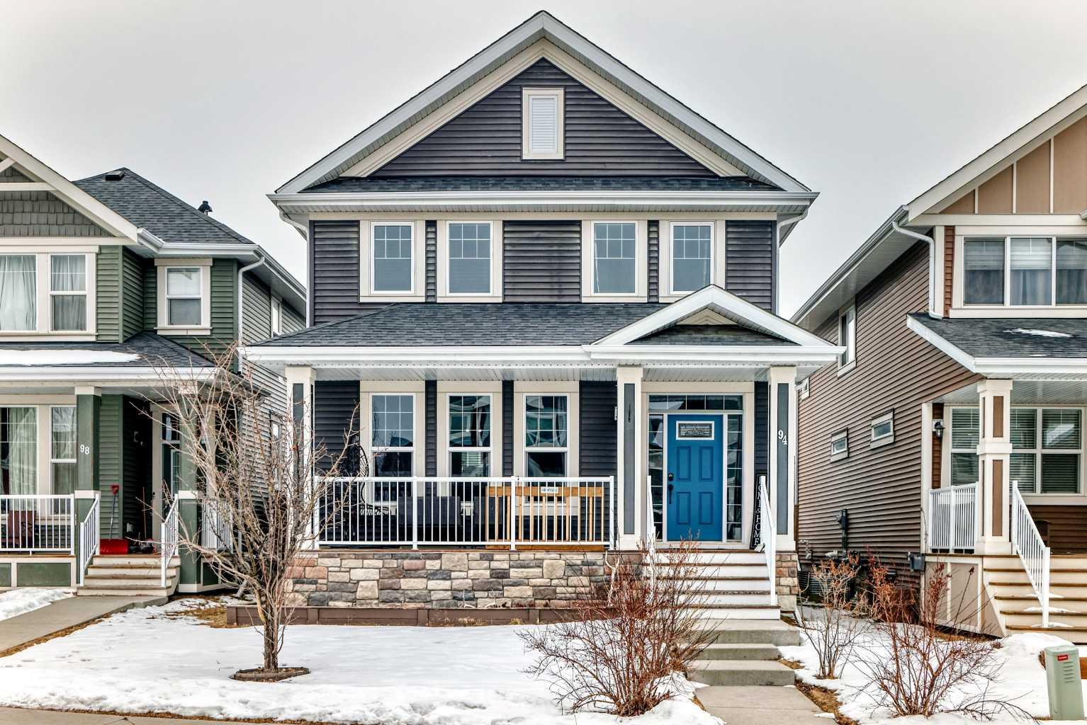 94 River Heights Green