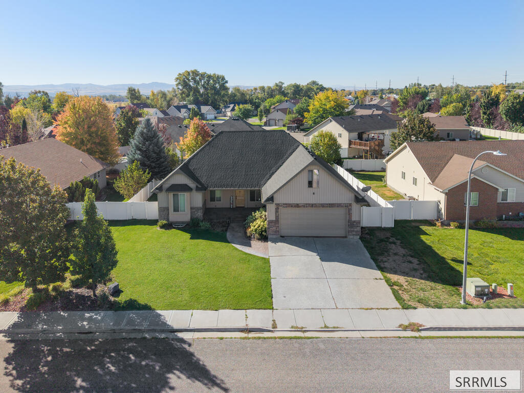 2612 Eastview Drive