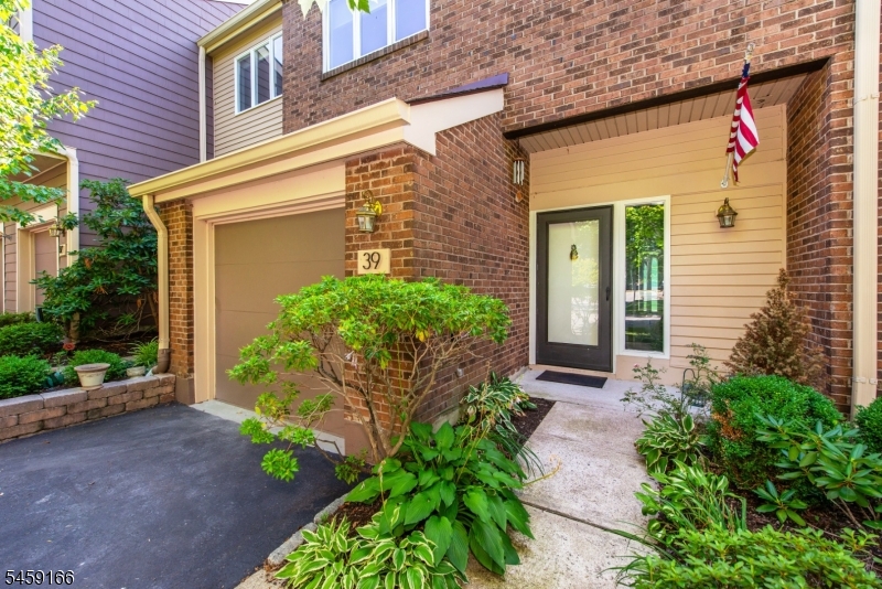 39 Chelsea Ct