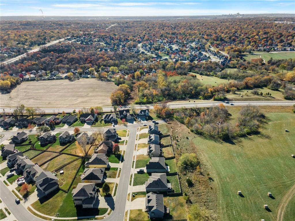 6720 N Cypress Avenue