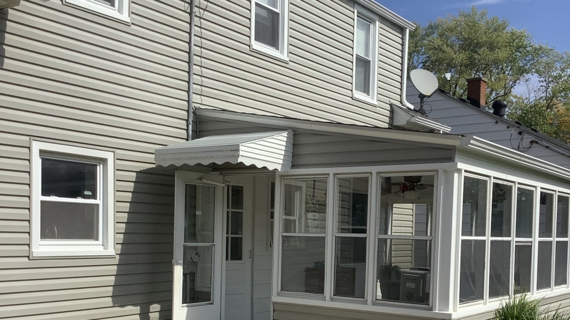 1016 John Street