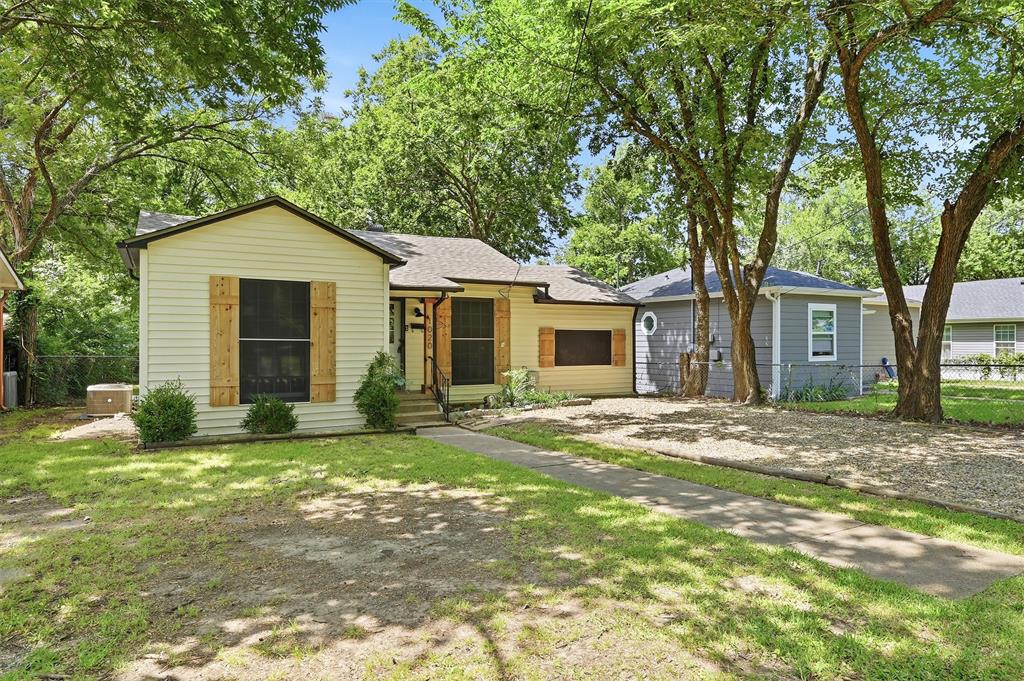 1020 W Brockett Street