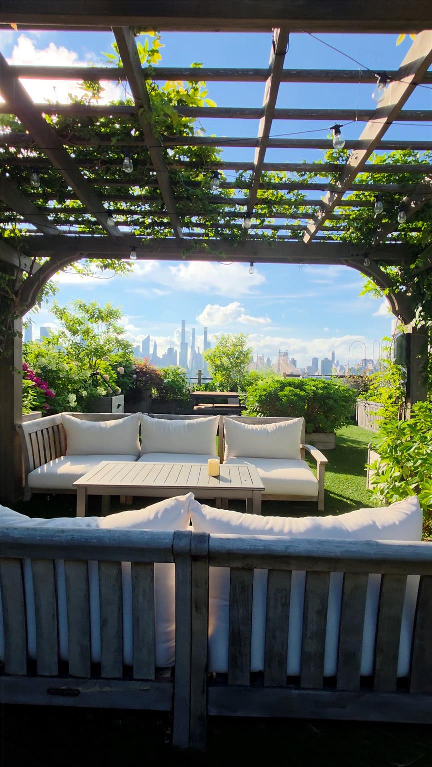 4260 Crescent Street 10C