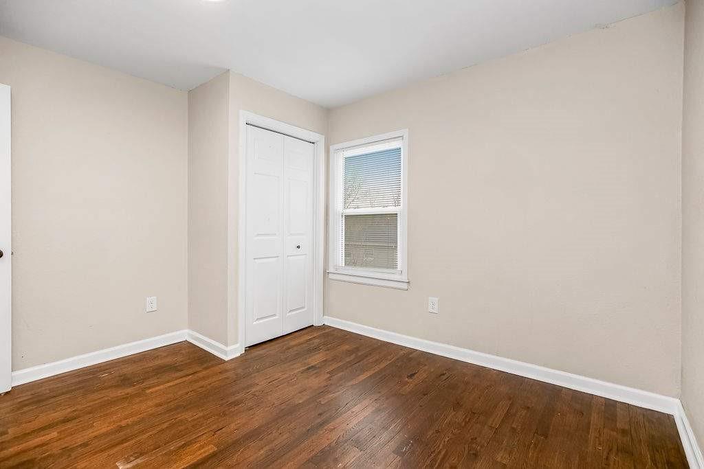 4224 Hawthorne Avenue