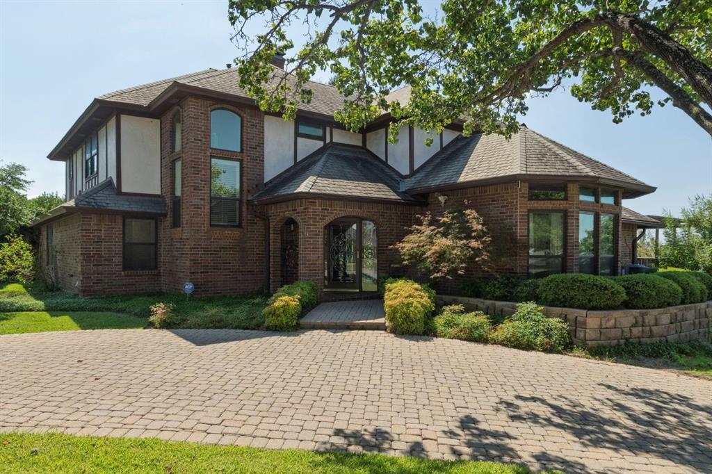 Welcome to 500 Green River Trail in the beautiful White Lake Hills area of eastern Fort Worth!  Picture yourself living in this amazing, custom-built, three-story home, perfectly positioned on a bluff overlooking the city skyline. This tasteful Beauty was thoughtfully planned and designed with countless unique and efficient features. The remodeled kitchen and primary bathroom have enhanced and added even more for you and your family to enjoy. Downtown and all the amenities and entertainment the surrounding city has to offer are just minutes away. The location offers students the options of nearby Noland HS, East FW Montessori Academy, and FWISD.  Plus, it is ideal for commuters heading east or west on I30.  The fabulous floorplan provides a variety of spaces and spectacular views whether hosting guests or relaxing with your family.  Come take a look and imagine the lifestyle meant for you to enjoy in this lovely home.