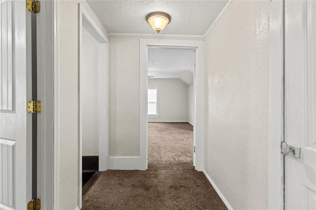 108 W Tom Stafford Street