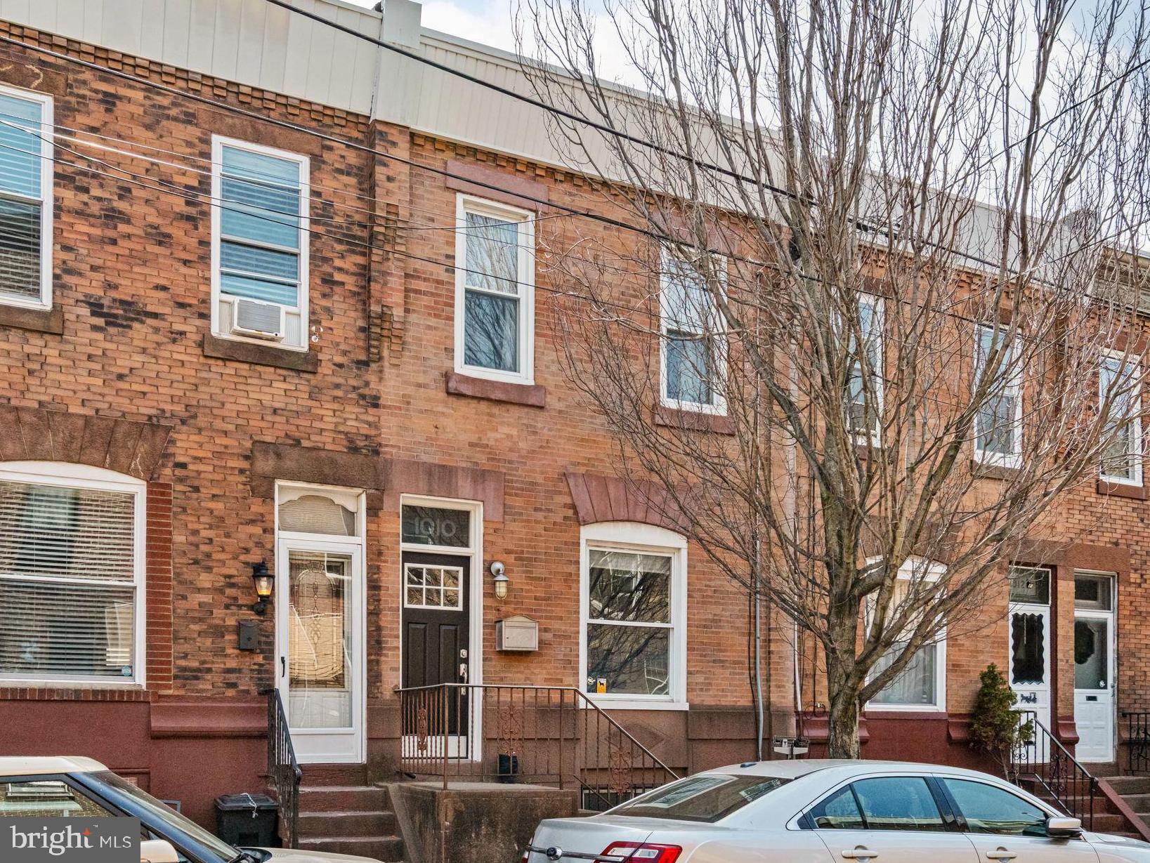 1010 Greenwich Street